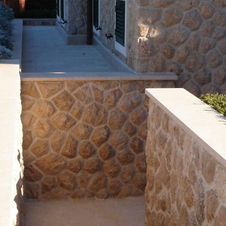 Apartment Lucija Betina  Εξωτερικό φωτογραφία