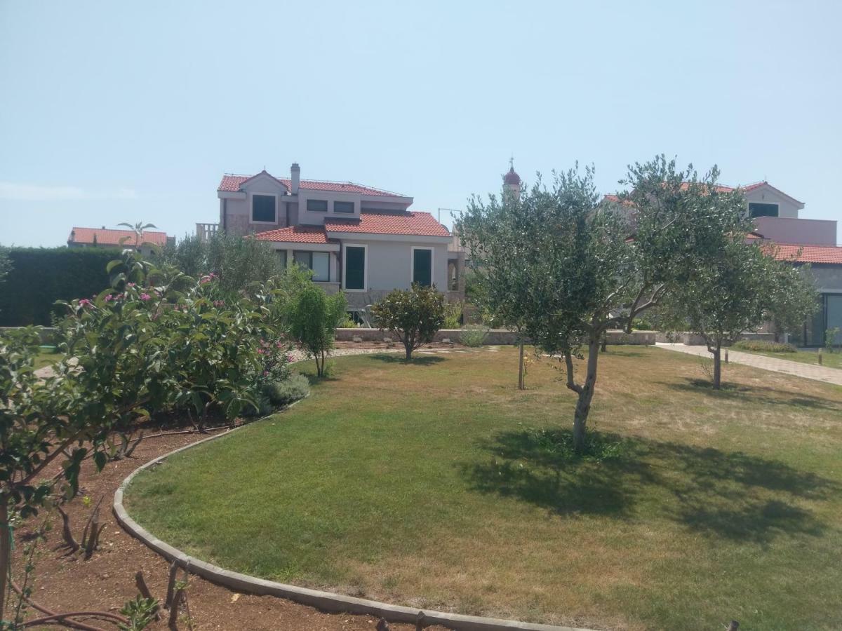 Apartment Lucija Betina  Εξωτερικό φωτογραφία